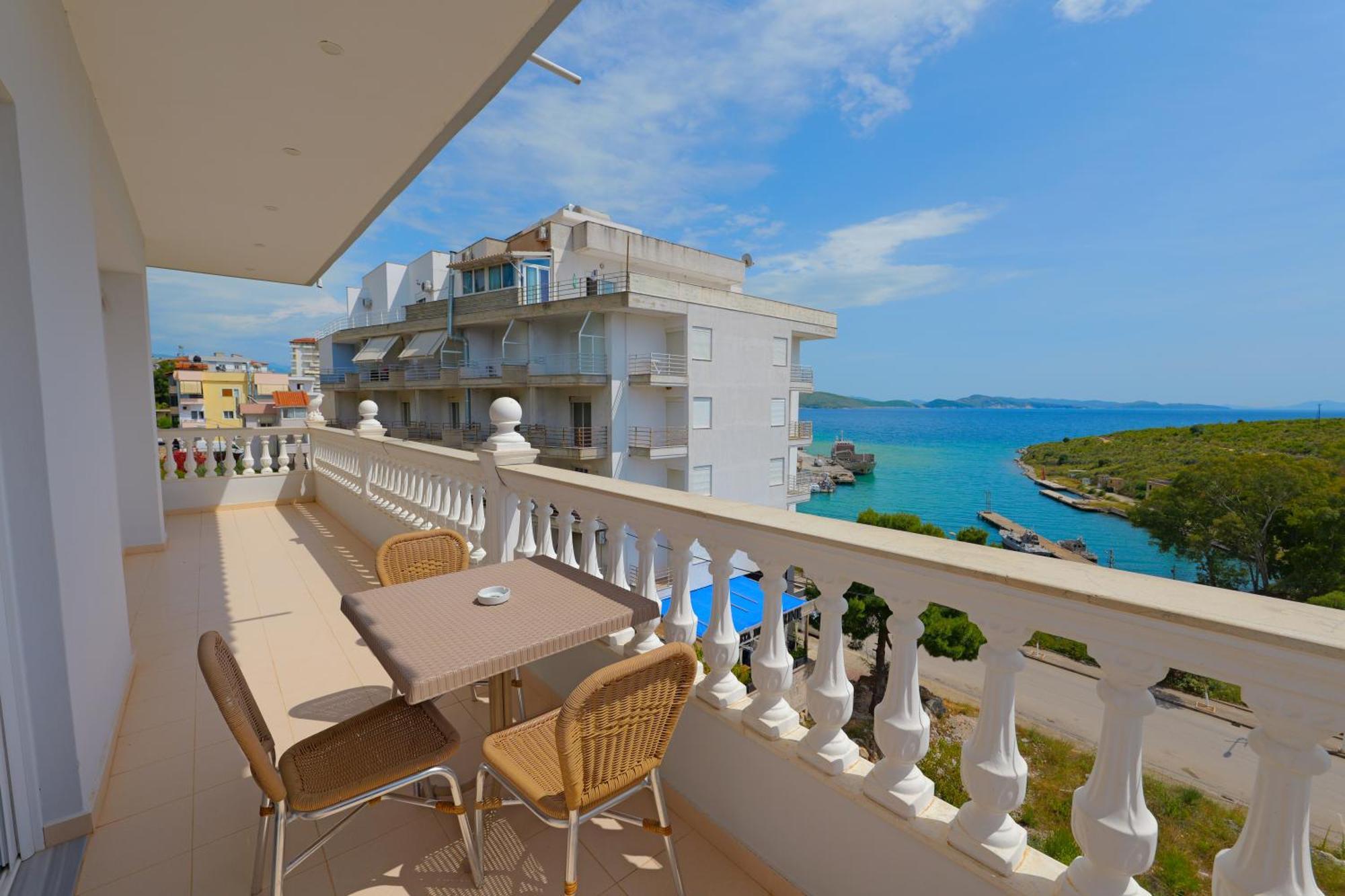 Vila Marina Apartments Saranda Dış mekan fotoğraf